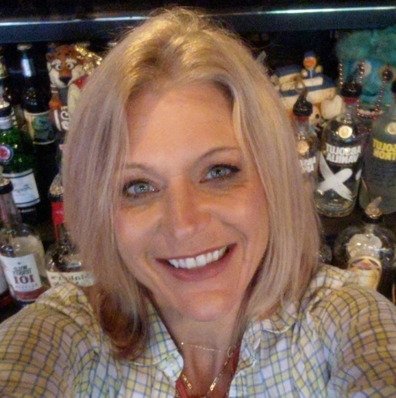 Meet your Posher, Tika - Picture 2 of 2